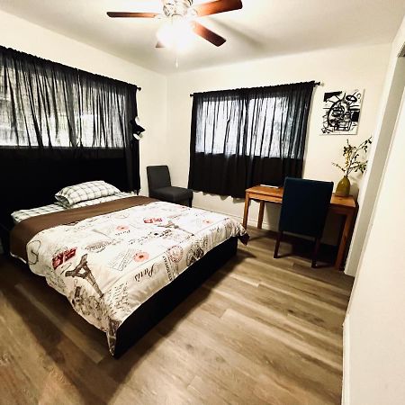 Cozy Private Bed & Bath Near Medical Center, Galleria And Dt Houston Kültér fotó