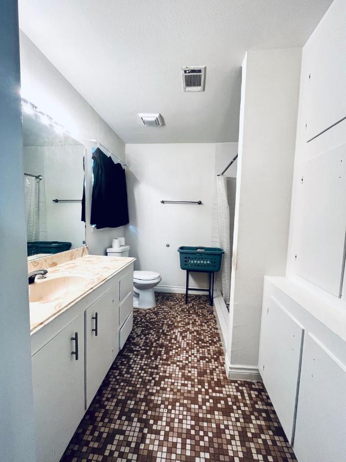 Cozy Private Bed & Bath Near Medical Center, Galleria And Dt Houston Kültér fotó