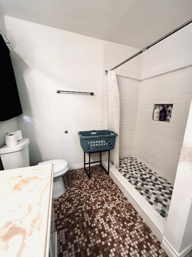 Cozy Private Bed & Bath Near Medical Center, Galleria And Dt Houston Kültér fotó